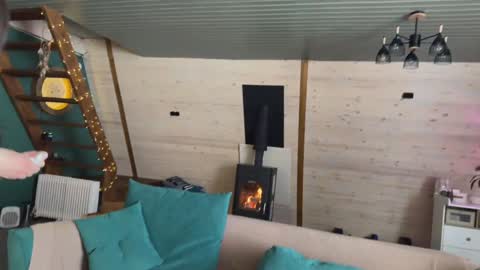    Guys Help us get more thumbs up.  Show your love its important to us online show from February 8, 4:38 am