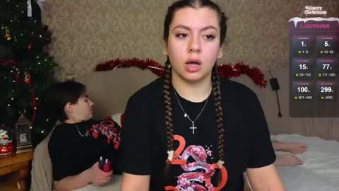 Welcome guys We Lili and Vic  PVT open online show from December 31, 7:10 am