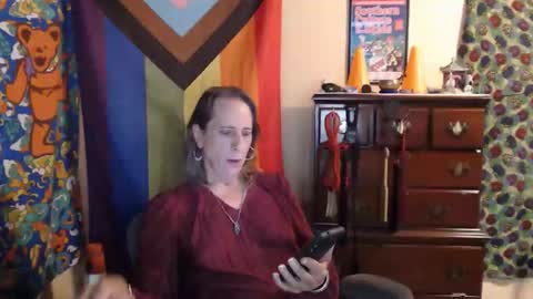 Snapshot of twocumkerry chatting on May 10, 8:41 am twocumkerry online show from May 10, 8:41 am