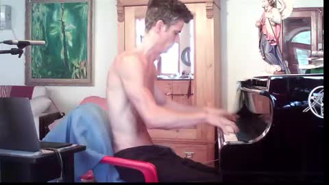 TobeBritta online show from November 15, 2:13 pm