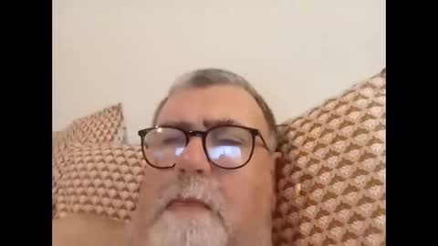 twohats2810 online show from November 29, 6:22 pm