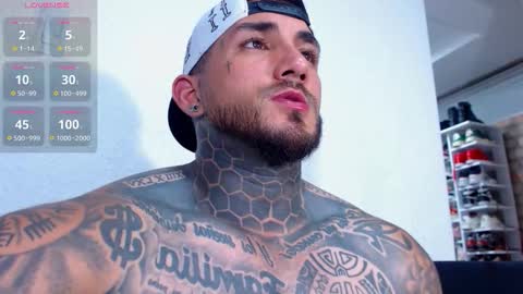 Angel online show from November 17, 2:39 am