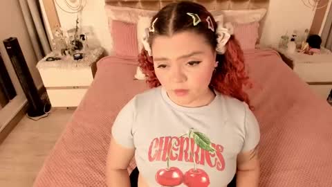 Twiggy online show from March 10, 8:34 pm