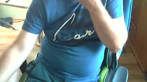 Snapshot of tx68 chatting on July 16, 10:43 am tx68 online show from July 16, 10:43 am