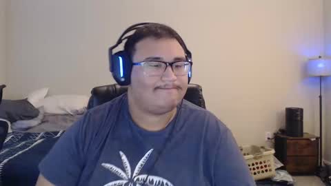 Snapshot of txchoncc chatting on December 23, 7:52 pm txchoncc online show from December 23, 7:52 pm