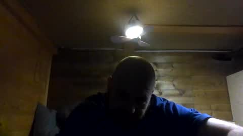 Snapshot of tybo2083 chatting on November 21, 4:33 am sneakycouple online show from November 21, 4:33 am