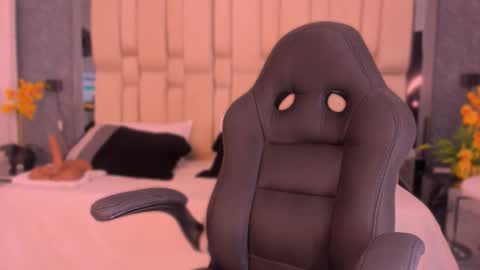  TYLA  online show from October 24, 3:36 am