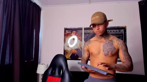 tyler_bell_ online show from March 5, 4:58 pm