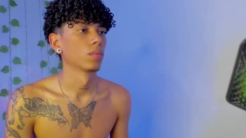 Snapshot of tyler_garcia_ chatting on February 17, 6:42 am Tyler Garcia online show from February 17, 6:42 am