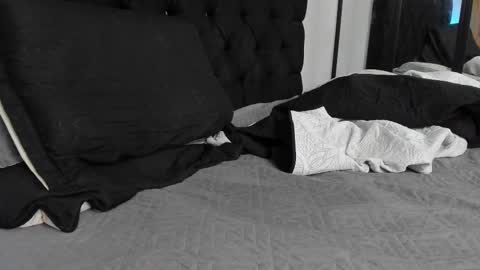 tyler_hank1 online show from March 6, 12:56 pm