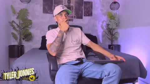 Tyler online show from December 17, 5:07 am