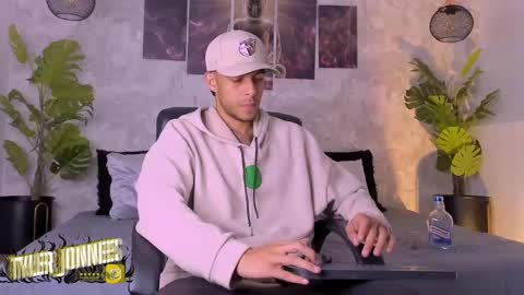 Tyler online show from December 20, 5:14 am