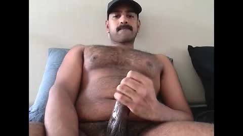 Snapshot of tylerd45637 chatting on December 1, 7:13 am tylerd45637 online show from December 1, 7:13 am