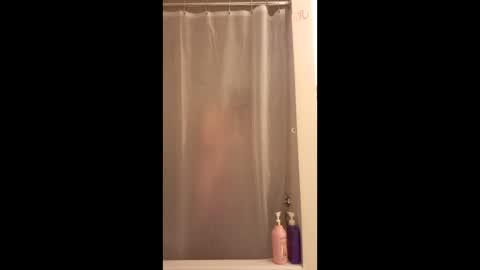 Snapshot of tylerdude5612 chatting on March 3, 9:42 pm Tylerdude56128 online show from March 3, 9:42 pm