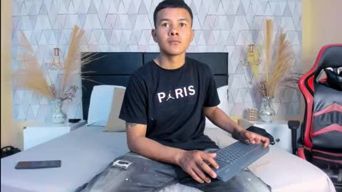 Snapshot of tylergandi chatting on February 17, 8:15 pm Tyler online show from February 17, 8:15 pm