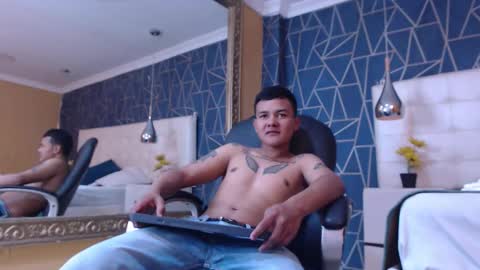 Snapshot of tylergandi chatting on February 23, 7:55 pm Tyler online show from February 23, 7:55 pm