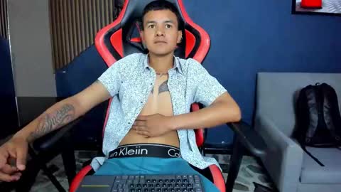 Snapshot of tylergandi chatting on February 25, 11:14 pm Tyler online show from February 25, 11:14 pm