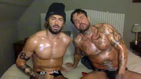 Snapshot of tylerjamesxxx_ chatting on October 30, 10:21 pm tylerjamesxxx_ online show from October 30, 10:21 pm