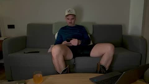 TylerLogan813 online show from February 27, 8:42 pm