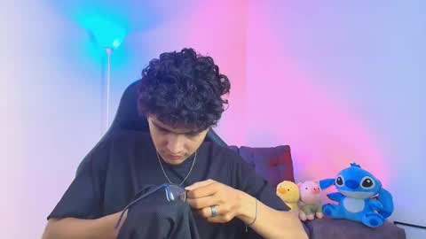   online show from January 12, 1:49 pm