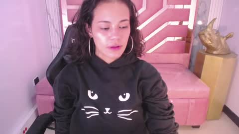 Snapshot of tyna_ch chatting on December 29, 4:19 pm TYNA online show from December 29, 4:19 pm