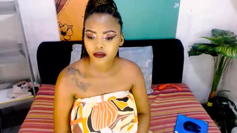 Tyra online show from April 8, 7:03 pm