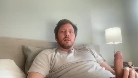 Snapshot of u28005 chatting on December 1, 4:29 pm u28005 online show from December 1, 4:29 pm