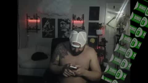 Snapshot of ugly_viking chatting on December 3, 6:26 am Ugly Viking online show from December 3, 6:26 am