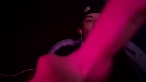 Snapshot of uhdummy chatting on December 25, 4:43 pm snap mixedaddyx ig drexdummy online show from December 25, 4:43 pm