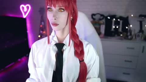 Snapshot of uindi chatting on February 9, 5:22 pm Izzy online show from February 9, 5:22 pm