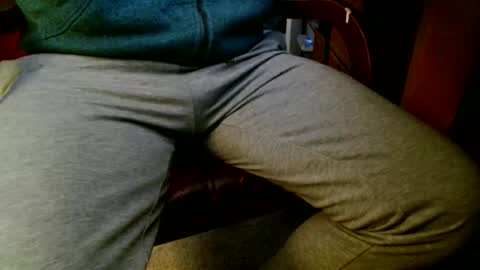 Snapshot of ukclive chatting on February 2, 9:19 am ukclive online show from February 2, 9:19 am