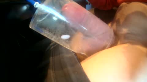 Snapshot of ukpumper chatting on October 23, 9:30 am ukpumper online show from October 23, 9:30 am