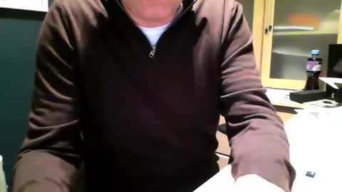 Snapshot of ukshowall chatting on October 16, 7:15 pm mark online show from October 16, 7:15 pm