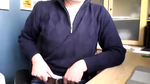 Snapshot of ukshowall chatting on March 20, 1:49 pm mark online show from March 20, 1:49 pm