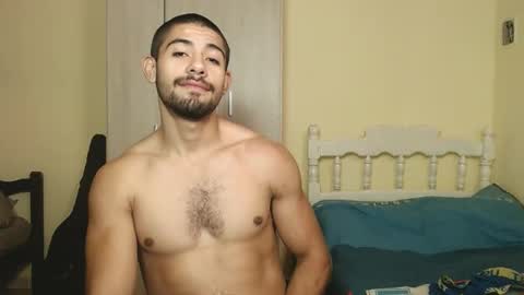 Snapshot of uliseshot450305 chatting on February 11, 5:50 pm Ulises Gomez online show from February 11, 5:50 pm