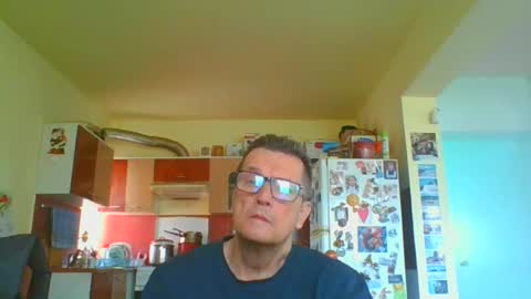 ulmeni7 online show from March 25, 7:47 am