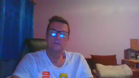 Snapshot of ulmeni7 chatting on July 27, 6:37 pm ulmeni7 online show from July 27, 6:37 pm