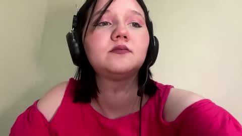 Snapshot of ulrikelamphier chatting on May 26, 5:09 pm Molly online show from May 26, 5:09 pm