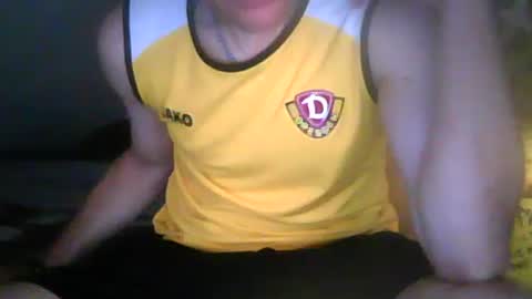 Snapshot of ultraxl01 chatting on June 17, 4:48 am ultraxl online show from June 17, 4:48 am