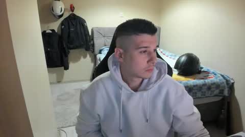 hi im mike tyson -  online show from April 2, 7:44 pm