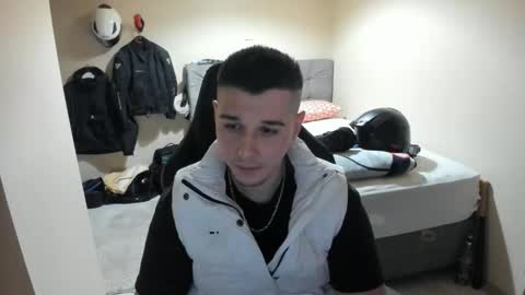 Snapshot of ulxer chatting on May 29, 8:29 pm hi im mike tyson - online show from May 29, 8:29 pm