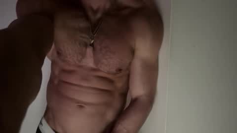 Snapshot of um_cammusc chatting on March 8, 11:19 pm Um CM online show from March 8, 11:19 pm