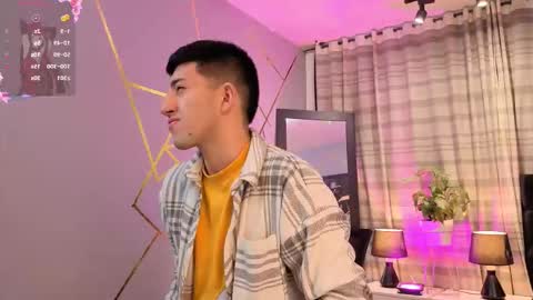 un_sluttyy online show from November 4, 11:31 am