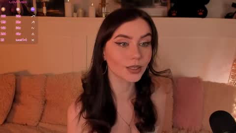 Snapshot of una_medisson chatting on April 23, 1:02 pm Una online show from April 23, 1:02 pm