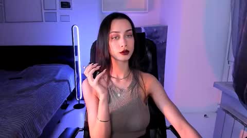 unaericaabistrong online show from January 8, 8:00 pm