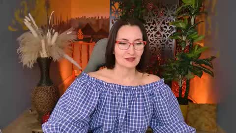 UnaTera online show from November 22, 5:28 am