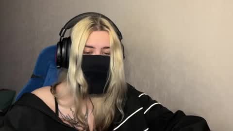 unaxyling online show from February 25, 12:53 am