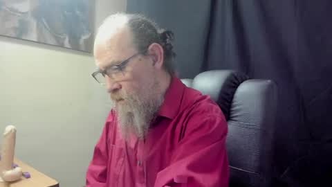Snapshot of uncle_hottiecb chatting on April 5, 3:42 pm Uncle Hottie online show from April 5, 3:42 pm