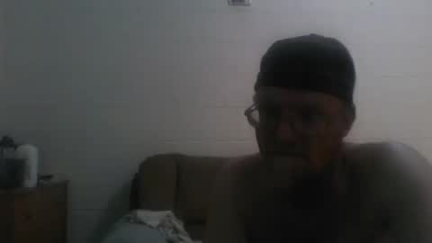 unclemuff online show from November 29, 11:52 pm