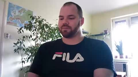 Snapshot of uncut_strong chatting on January 16, 10:08 am Uncut Strong online show from January 16, 10:08 am